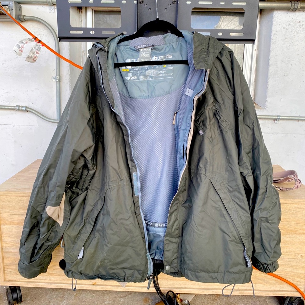 Men’s Snowboarding Jacket